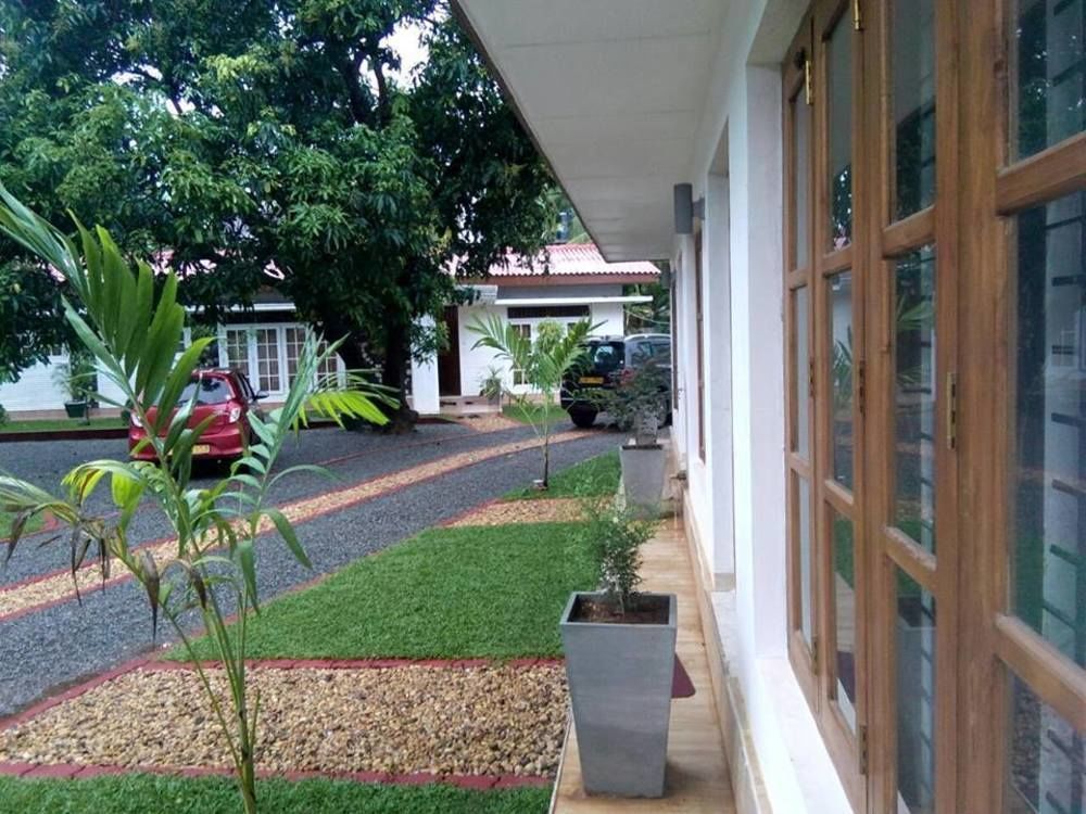 Nirmala Hotel And Restaurant Polonnaruwa Luaran gambar