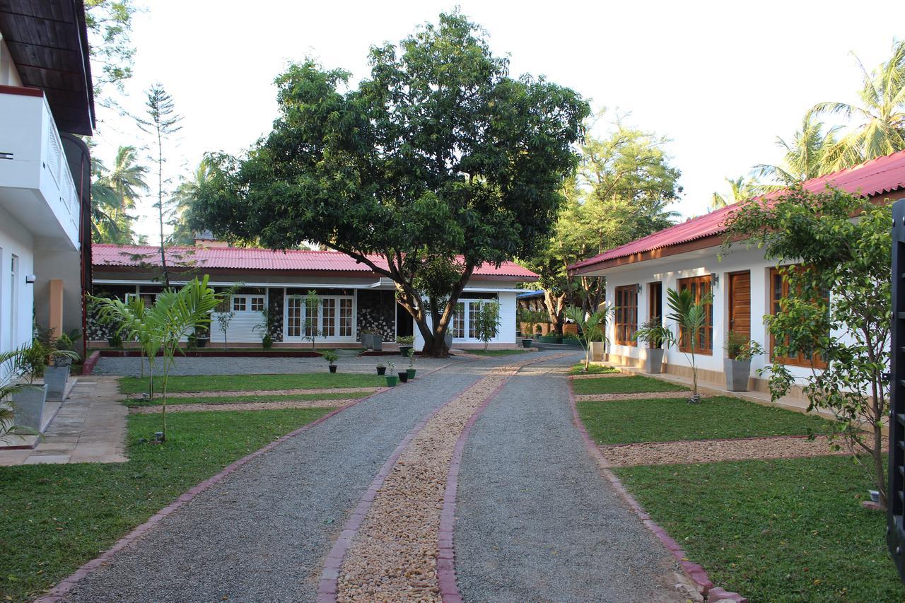 Nirmala Hotel And Restaurant Polonnaruwa Luaran gambar