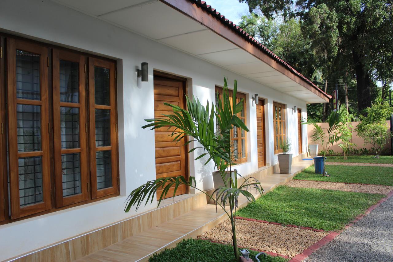 Nirmala Hotel And Restaurant Polonnaruwa Luaran gambar