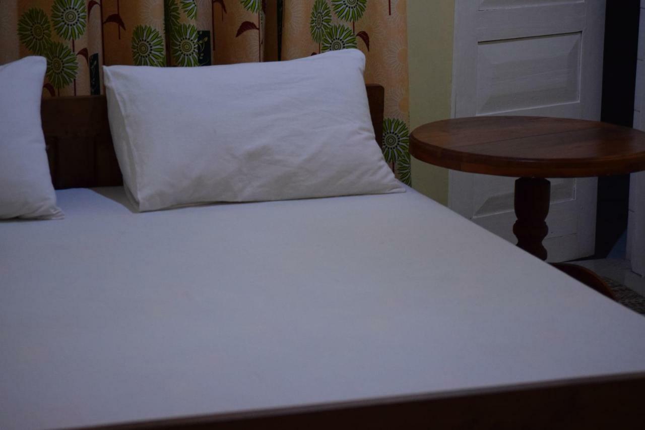Nirmala Hotel And Restaurant Polonnaruwa Luaran gambar